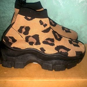 Shoes fabric material